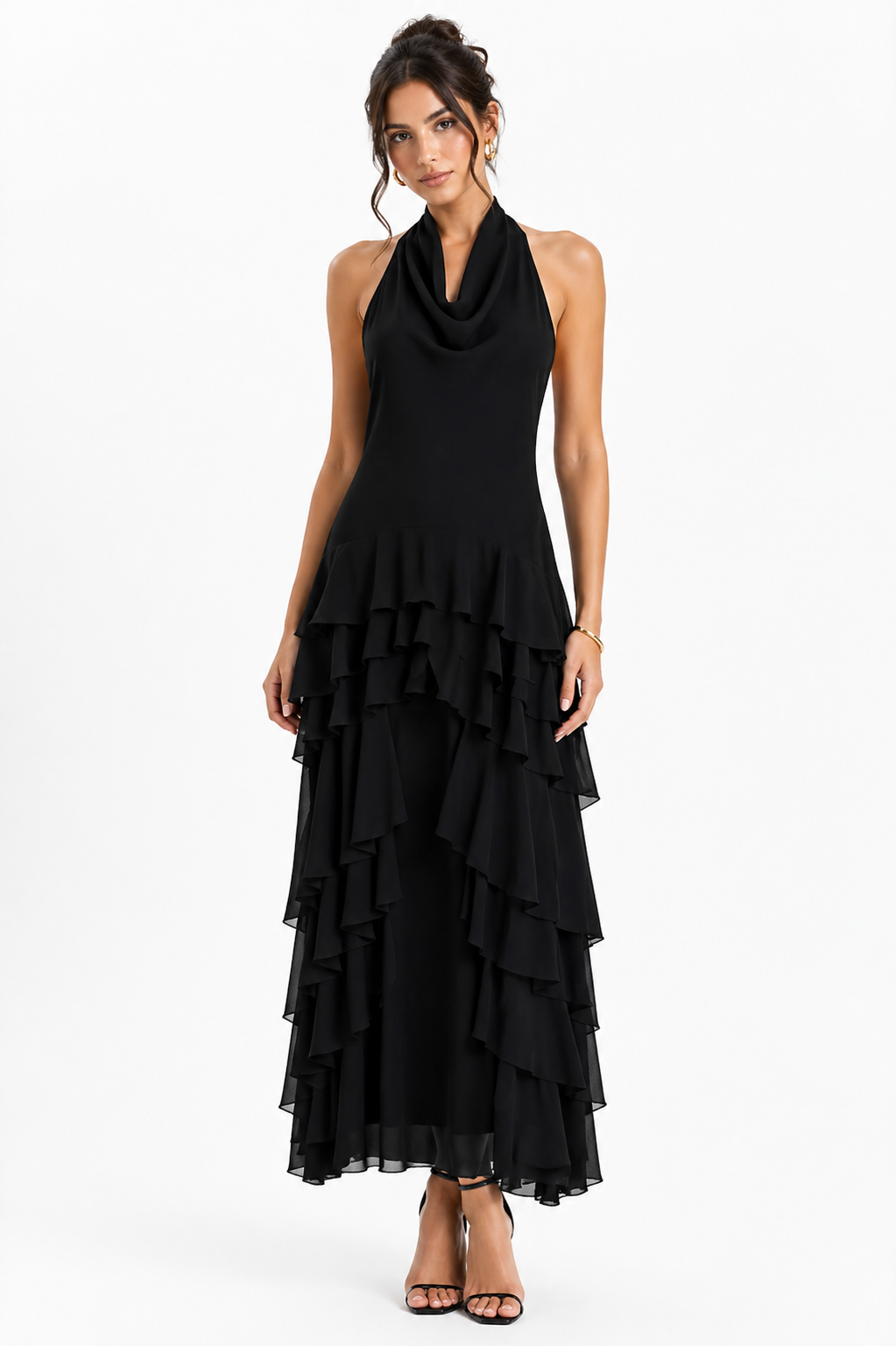 Vestido negro de una pieza en capas