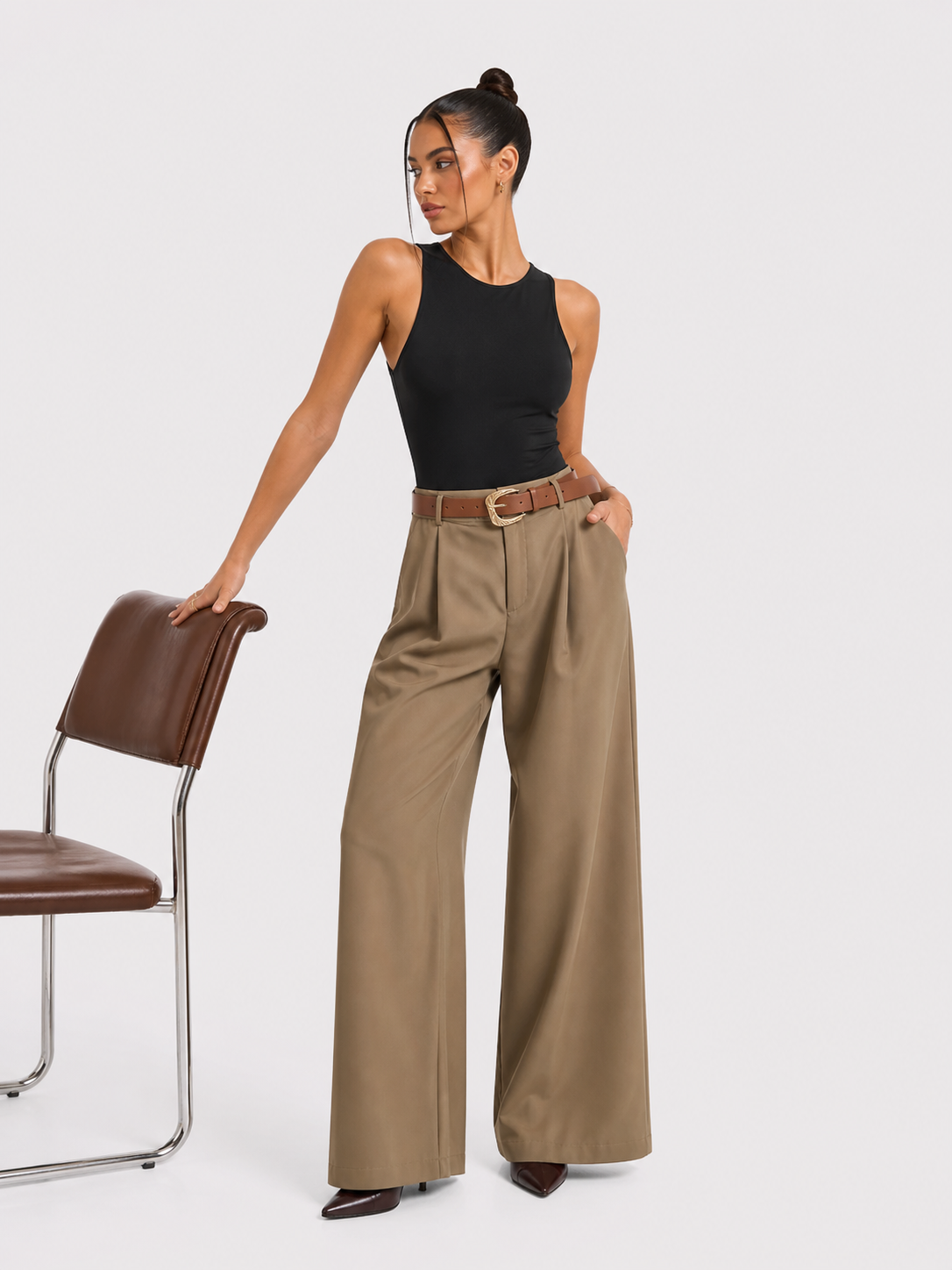 Pantalones de cintura alta con cinturón