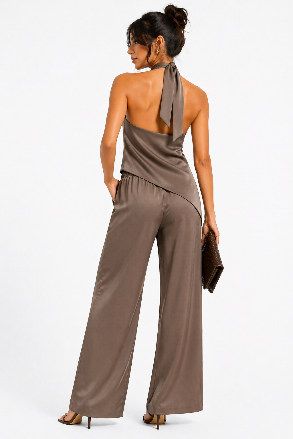 Conjunto de top halter asimétrico