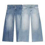 Jeans con pliegues laterales