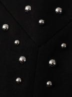 Vestido con Remache Corto