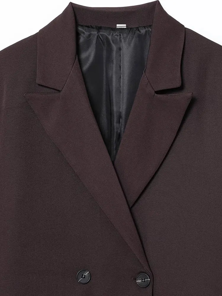 Americana con hombreras