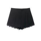 Conjunto con detalles de encaje