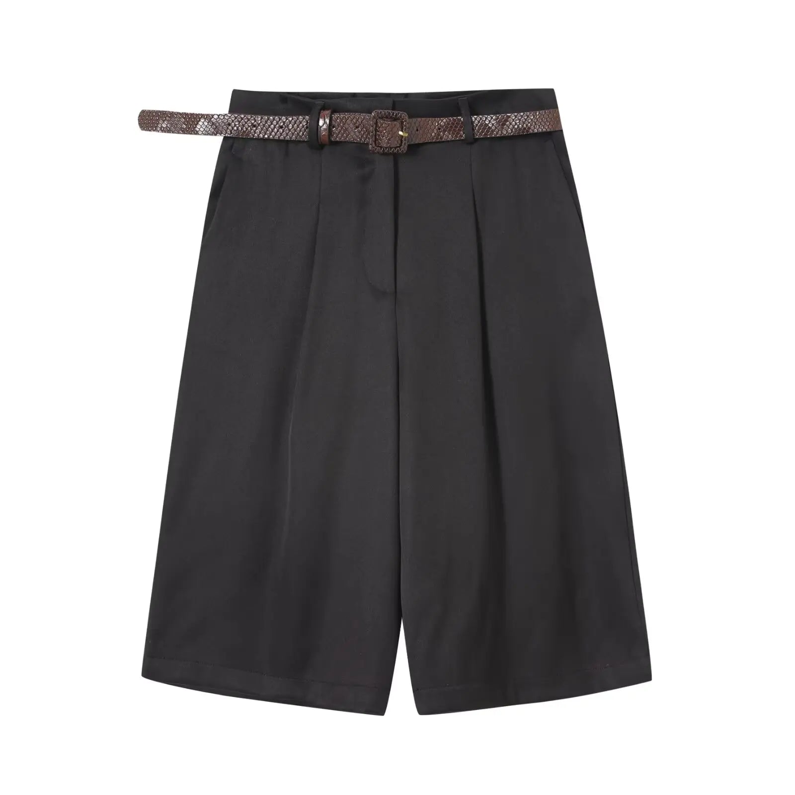Shorts de tiro alto con pliegues y cinturón