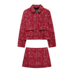 Conjunto rojo de chaqueta y falda